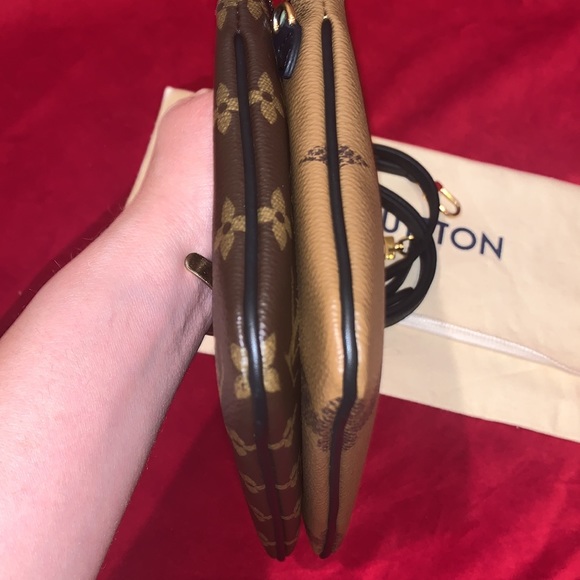 🔥SOLD🔥 Authentic Louis Vuitton Crossbody Giant Reverse Double Zip Pochette - Picture 5 of 9